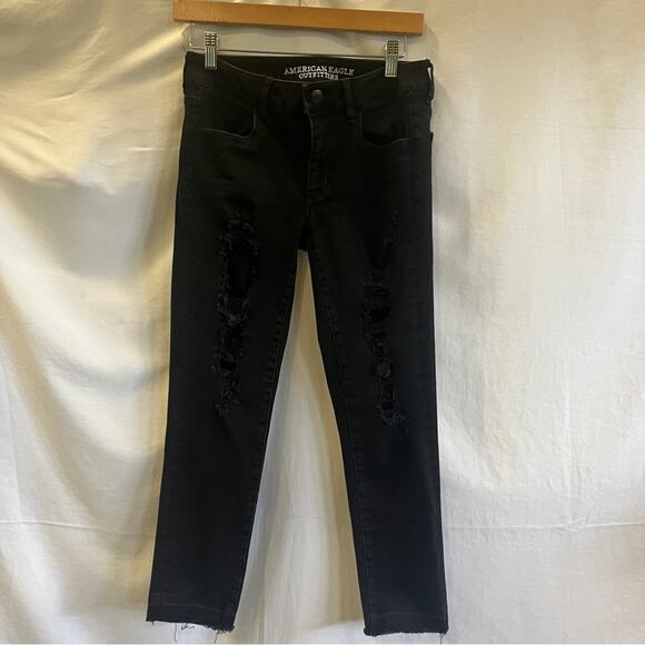 American Eagle Super Super Stretch Jegging Crop Distressed Black Jeans Size 8 - Picture 1 of 11